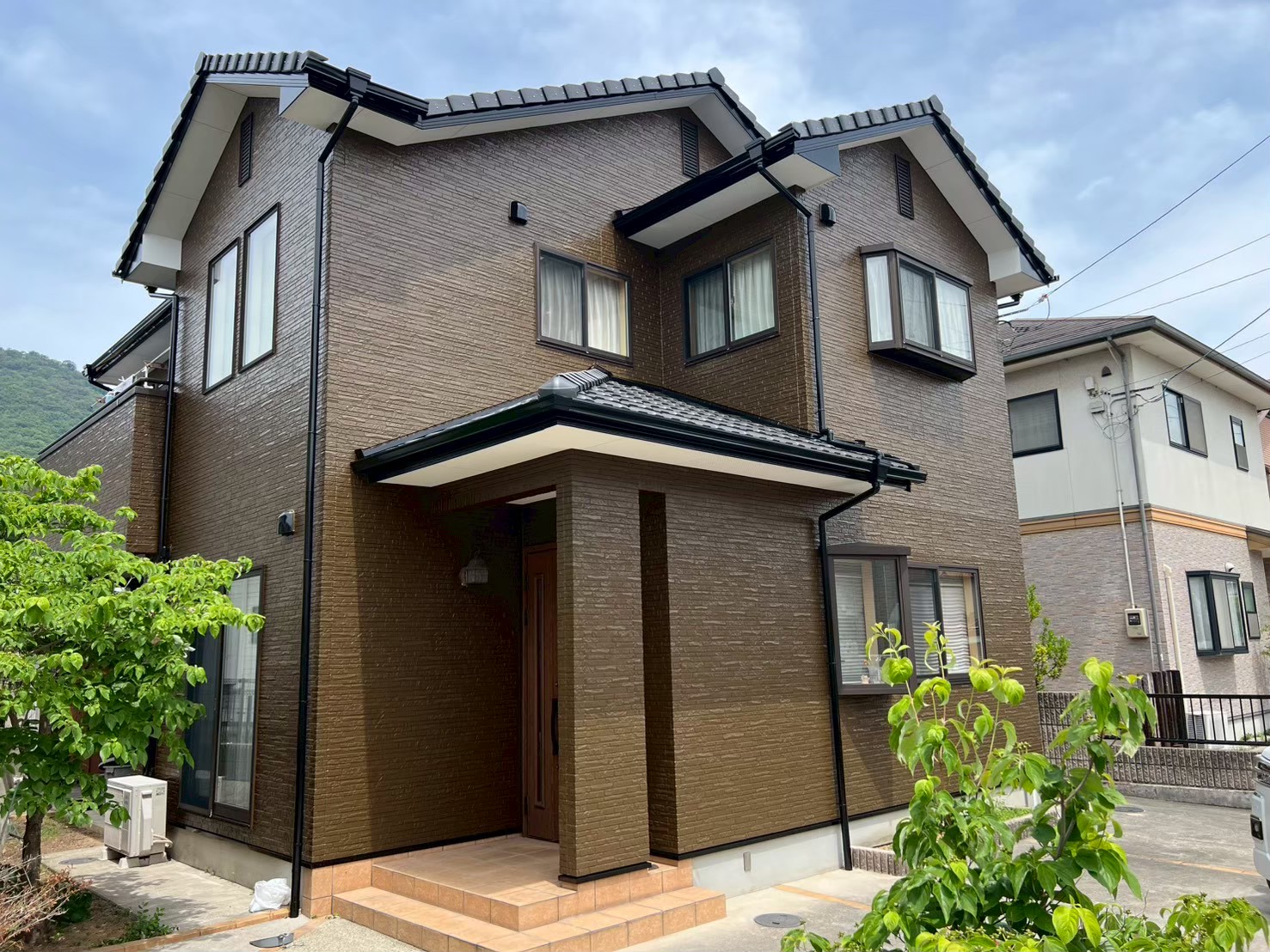 LINE_ALBUM_松本様邸 鬼無町_261001_2 高松市鬼無町・外壁塗装after画像